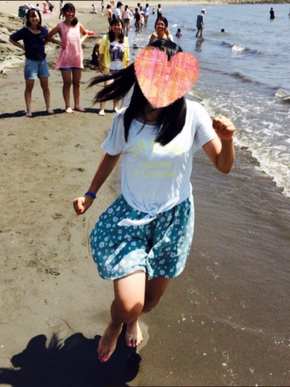 「海」｜「Honeysのアイテム（Tシャツ/カットソー、ブルー系）」を使った、miharuさん（レディース・159cm）の夏コーディネートの1枚目の写真