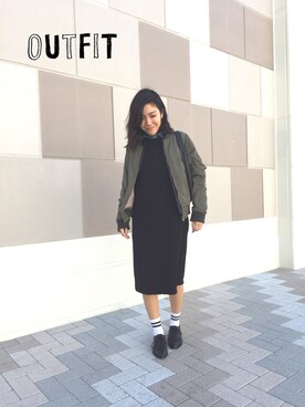 「シャツ×スウェット」｜「アイテム（ワンピース/ドレス）」を使った、Akiさん（レディース・153cm）の冬コーディネート