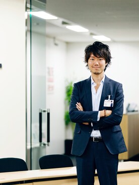 「EDIFICE（エディフィス）のアイテム（セットアップ）」を使った、st.jimmyさん（メンズ・185cm）の冬コーディネート