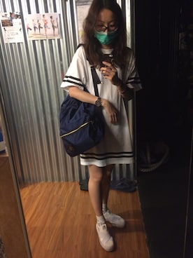 「Lavinのアイテム」を使った、Eva Yuenさん（レディース・168cm）の春コーディネート