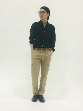 カーゴパンツを使った シャツイン の人気ファッションコーディネート ユーザー ショップスタッフ Wear