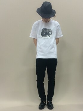 「soe（ソーイ）のアイテム（Tシャツ/カットソー）」を使った、ナカニシアキラさん（メンズ・172cm）の春コーディネート