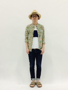 「ストローハット」｜「アイテム（キャップ）」を使った、ナカニシアキラさん（メンズ・172cm）の春コーディネート