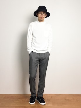 「グレーパンツ」｜ナカニシアキラさん（メンズ・172cm）の秋コーディネート