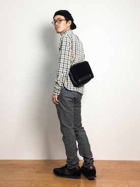 「グレーパンツ」｜ナカニシアキラさん（メンズ・172cm）の秋コーディネート