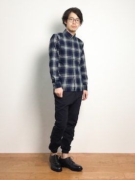 「styles（スタイルス）のアイテム（パンツ）」を使った、ナカニシアキラさん（メンズ・172cm）の秋コーディネート