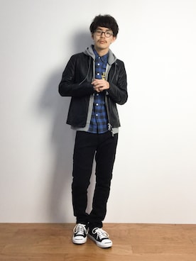 「ジャックパーセル」｜「アイテム（ライダースジャケット）」を使った、ナカニシアキラさん（メンズ・172cm）の秋コーディネート