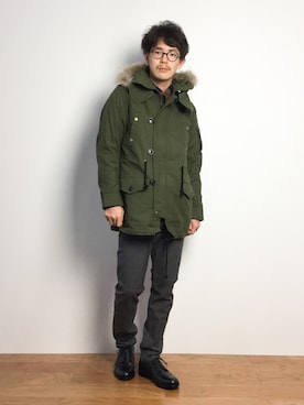 「グレーパンツ」｜ナカニシアキラさん（メンズ・172cm）の秋コーディネート