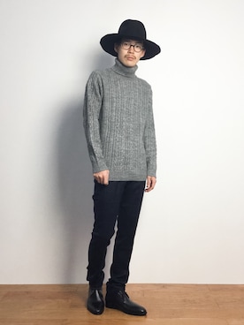 「ケーブルニット」｜「アイテム（レインシューズ）」を使った、ナカニシアキラさん（メンズ・172cm）の秋コーディネート
