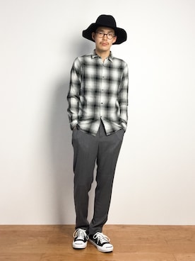 「UP START（アップスタート）のアイテム（帽子）」を使った、ナカニシアキラさん（メンズ・172cm）の秋コーディネート