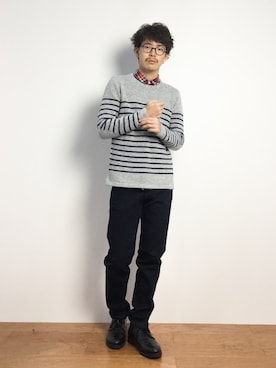 「クルーネックニット」｜ナカニシアキラさん（メンズ・172cm）の秋コーディネート