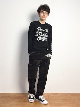 「UNDEFEATED (アンディフィーテッド)のアイテム」を使った、ナカニシアキラさん(メンズ・172cm)の秋コーディネート