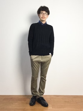 「クルーネックニット」｜ナカニシアキラさん（メンズ・172cm）の秋コーディネート