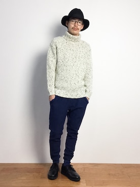「AZUL by moussy（アズールバイマウジー）のアイテム（キャップ）」を使った、ナカニシアキラさん（メンズ・172cm）の秋コーディネート