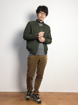 「Denime（ドゥニーム）のアイテム（MA-1）」を使った、ナカニシアキラさん（メンズ・172cm）の秋コーディネート