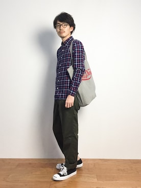「BEN DAVIS（ベンデイビス）のアイテム（スラックス）」を使った、ナカニシアキラさん（メンズ・172cm）の秋コーディネート