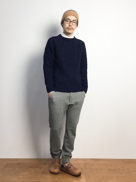 「グレーパンツ」｜ナカニシアキラさん（メンズ・172cm）の秋コーディネート