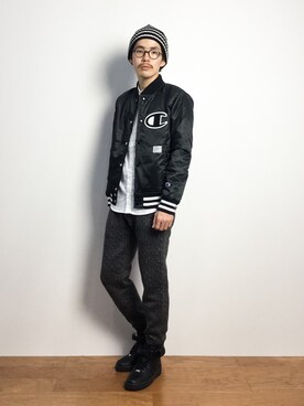 「Champion（チャンピオン）のアイテム（スタジャン）」を使った、ナカニシアキラさん（メンズ・172cm）の秋コーディネート
