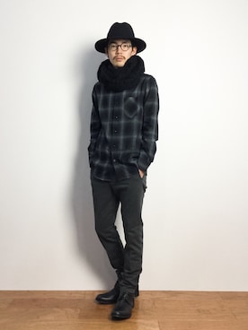 「グレーパンツ」｜ナカニシアキラさん（メンズ・172cm）の秋コーディネート