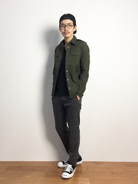 「ツイードパンツ」｜「アイテム（キャップ）」を使った、ナカニシアキラさん（メンズ・172cm）の秋コーディネート