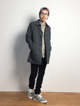 「キャップ×メガネ」｜「アイテム（ステンカラーコート）」を使った、ナカニシアキラさん（メンズ・172cm）の秋コーディネート