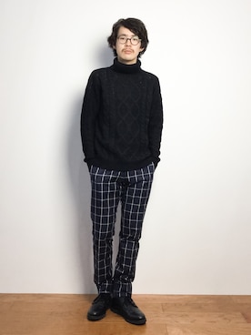 「glory crew（グローリークルー）のアイテム（ニット/セーター）」を使った、ナカニシアキラさん（メンズ・172cm）の冬コーディネート