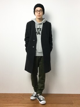 「halo commodity（ハロ　コモディティー）のアイテム（ニットキャップ/ビーニー）」を使った、ナカニシアキラさん（メンズ・172cm）の冬コーディネート