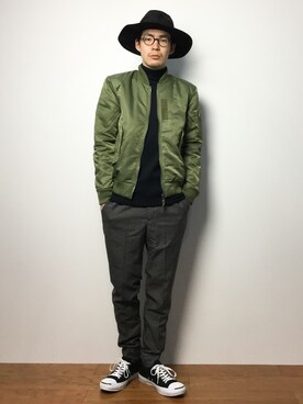 「CASPER JOHN AIVER（キャスパージョンアイバー）のアイテム（MA-1）」を使った、ナカニシアキラさん（メンズ・172cm）の冬コーディネート