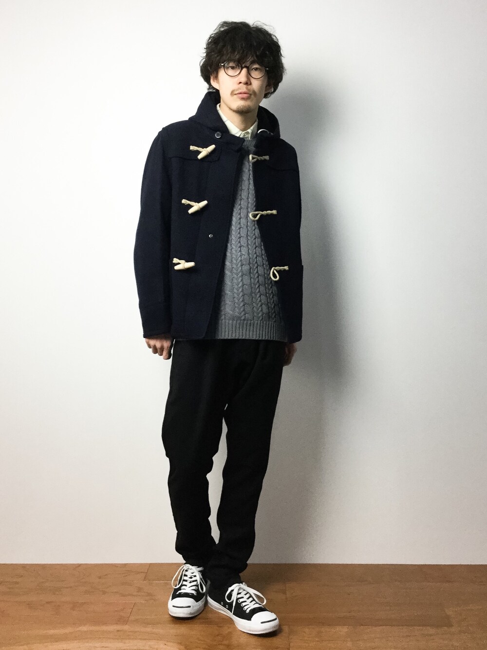「WEGOのWEGO/ライトケーブルニット（ニット/セーター、グレー系）」を使った、ナカニシアキラさん（メンズ・172cm）の冬コーディネートの1枚目の写真