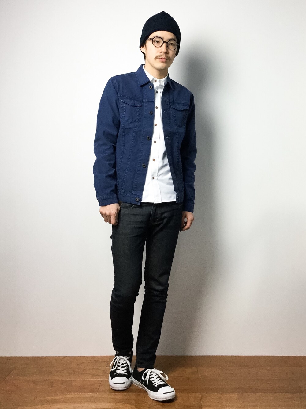 「knitchyの【knitchy】ニッチー/Brioche rib beanie（ニットキャップ/ビーニー、ブルー系）」を使った、ナカニシアキラさん（メンズ・172cm）の冬コーディネートの1枚目の写真