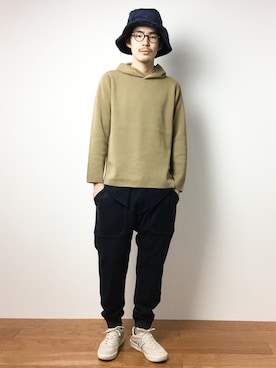 「UP START（アップスタート）のアイテム（帽子）」を使った、ナカニシアキラさん（メンズ・172cm）の冬コーディネート