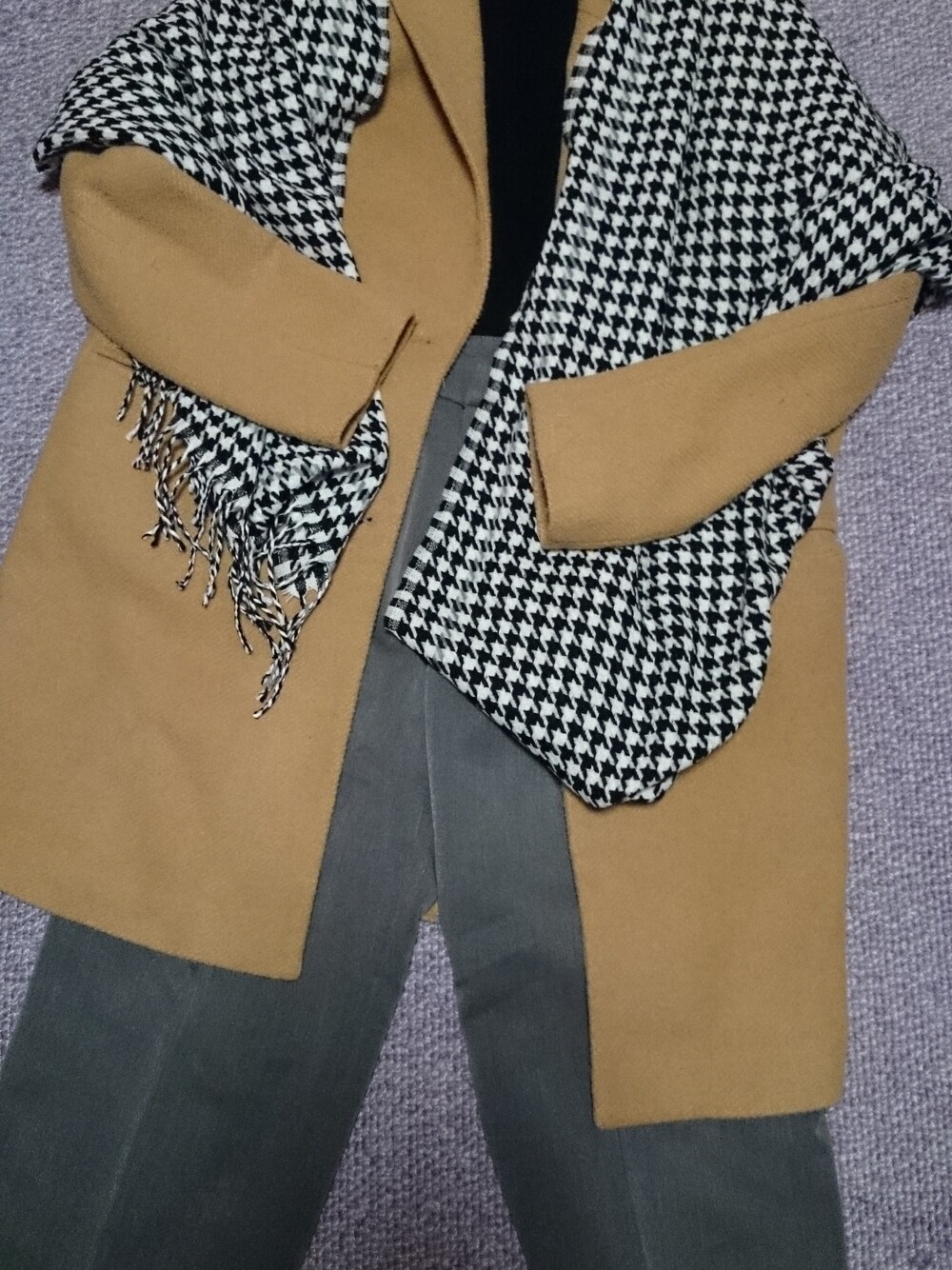 「CECIL McBEEのボーダーリブニットTOPS（ニット/セーター、ブラック系）」を使った、たんままさん（レディース・152cm）の冬コーディネートの1枚目の写真
