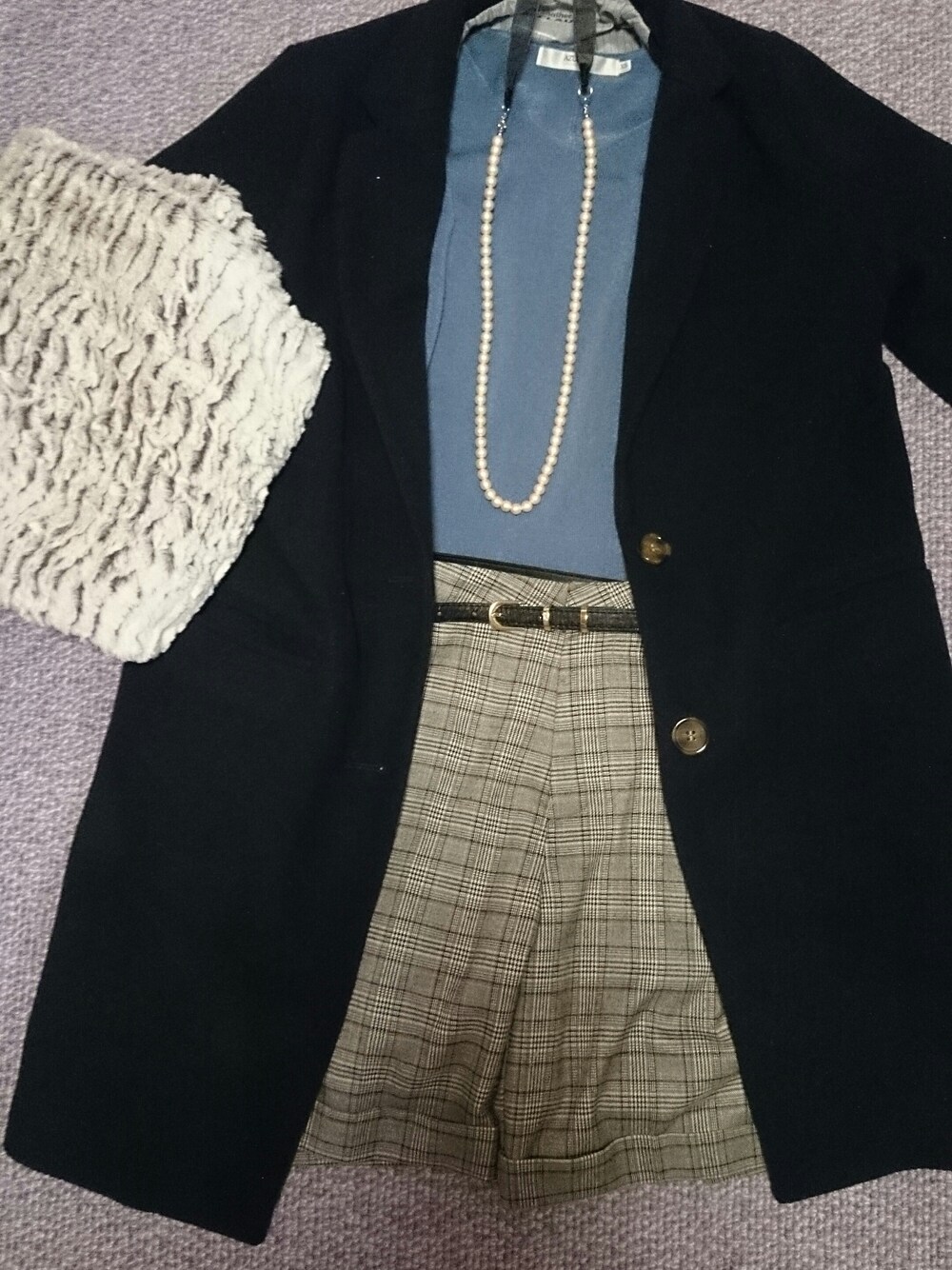 「UNRELISHの【瀬戸晴加さん着用】せとはる×UNRELISHコラボ　ハーフパンツ（その他パンツ、ベージュ系）」を使った、たんままさん（レディース・152cm）の冬コーディネートの1枚目の写真