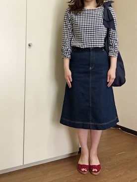 「デニムスカートINスタイル」｜m!u.さん（レディース・153cm）の春コーディネート