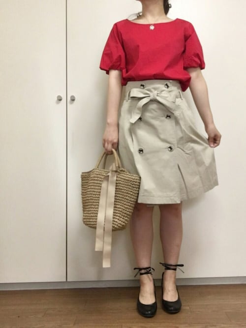 夏 ベージュコーデ