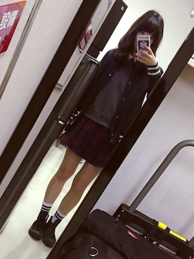 「トレーナー×シャツ」｜おたつさん（レディース・158cm）の冬コーディネート