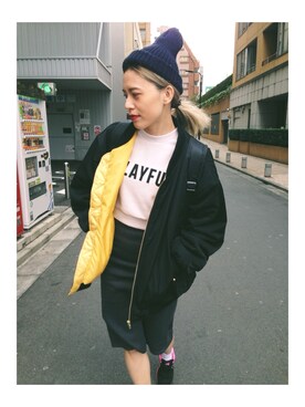 「FIG&VIPER（フィグアンドバイパー）のアイテム（ミリタリージャケット）」を使った、ANNA WANGさん（レディース・169cm）の冬コーディネート