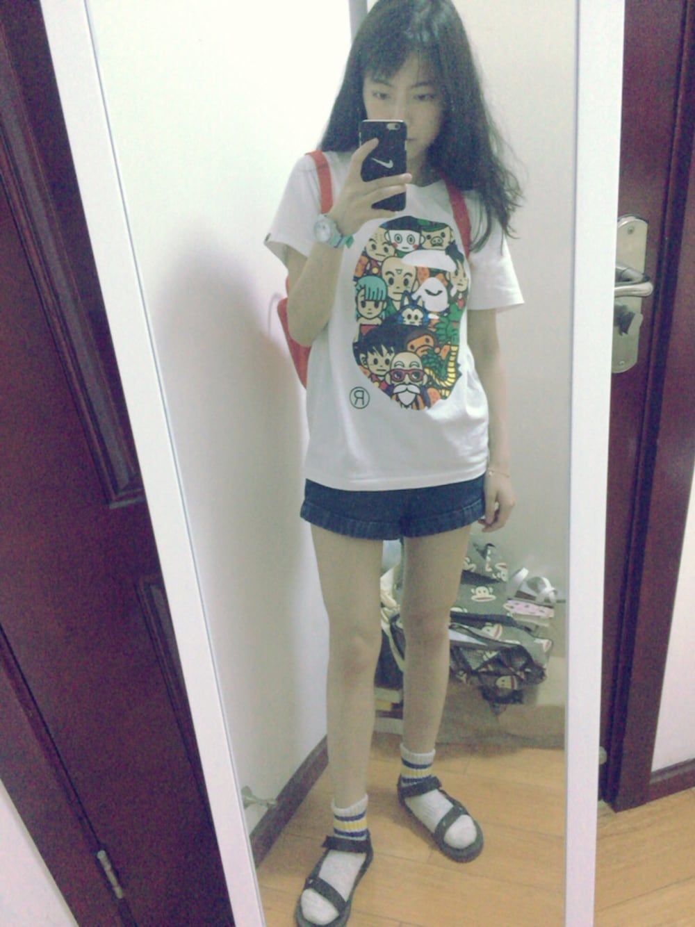 「A BATHING APEのBAPE X DRAGONBALL TEE #6（Tシャツ/カットソー、ブラック系）」を使った、餃子皮さん（レディース・163cm）の夏コーディネートの1枚目の写真