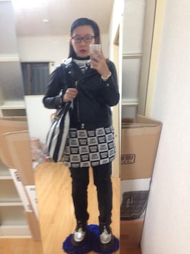 「アイテム（その他アウター、ゴールド系）」を使った、みひろさん（レディース・159cm）の冬コーディネート