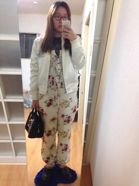 「axes femme（アクシーズファム）のアイテム（オールインワン・サロペット）」を使った、みひろさん（レディース・159cm）の春コーディネート