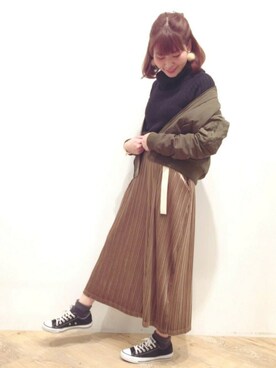 「NICE CLAUP（ナイスクラップ）のアイテム（ジャケット/アウター）」を使った、𝑚 𝑖 𝑠 𝑎 𝑡 𝑜さん（レディース・161cm）の秋コーディネート
