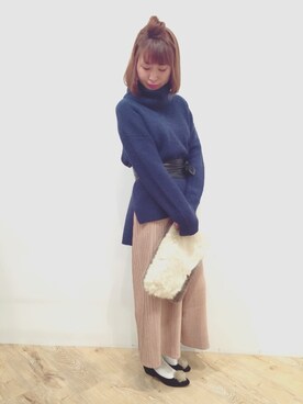 「NICE CLAUP（ナイスクラップ）のアイテム（パンツ）」を使った、𝑚 𝑖 𝑠 𝑎 𝑡 𝑜さん（レディース・161cm）の秋コーディネート
