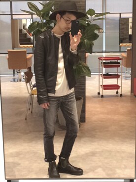 「LOUNGE LIZARD（ラウンジリザード）のアイテム（ライダースジャケット）」を使った、akiさん（メンズ・173cm）の冬コーディネート