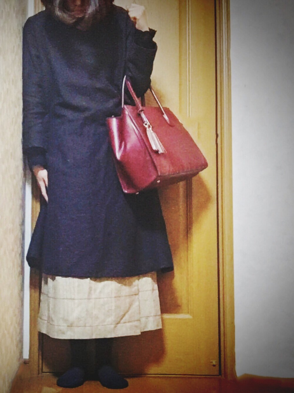 「古着、古着MIX、古着好きな人と繋がりたい、お洒落さんとつながりたい、お洒落な人と繋がりたい、写真撮ってる人と繋がりたい、写真好きな人と繋がりたい」｜「SM2のアイテム（Tシャツ/カットソー、ブラック系）」を使った、f u a ∴さん（レディース・162cm）の冬コーディネートの1枚目の写真