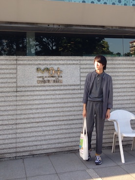 「オールグレー」｜「アイテム（腕時計）」を使った、Ringringさん（メンズ・172cm）の春コーディネート