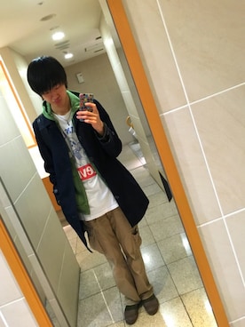 「緑」｜「アイテム（ステンカラーコート）」を使った、Ringringさん（メンズ・172cm）の春コーディネート