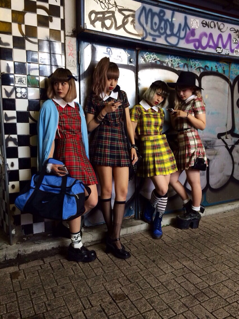 その他のシャツ/ブラウス、その他のスカートを着用したレディースの夏コーディネートの1枚目の写真