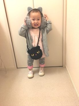 「fafa（フェフェ）のアイテム（スニーカー）」を使った、 ゆ ん +｡:.ﾟஐ♡さん（キッズ・80cm）の秋コーディネート