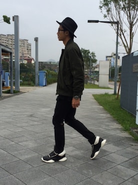 「RICK OWENS」｜「アイテム（その他シューズ）」を使った、板橋金城武さん（メンズ・181cm）の冬コーディネート