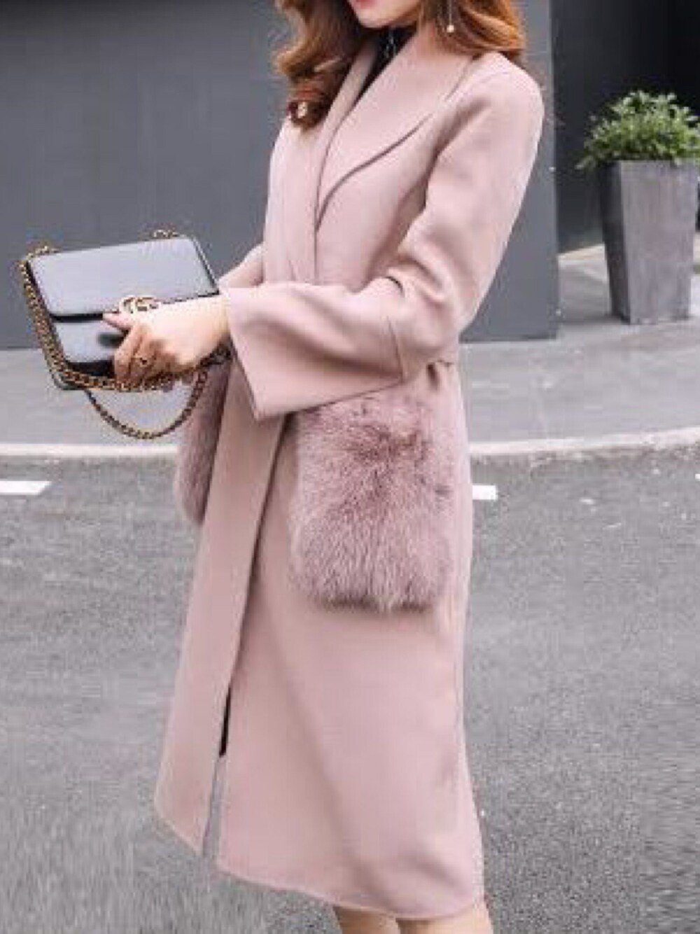 「秋冬、オトナカジュアル、シンプル、プチプラコーデ、ママコーデ、ZARA、MERCURYDUO(MERCURYDUO)、スナイデル、ファー、ファーコート」｜「genie💋のアイテム（チェスターコート、ピンク系）」を使った、Dahlia💋115さん（レディース・165cm）の秋コーディネートの1枚目の写真